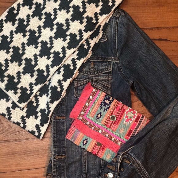 Berkshire Fashions Infinity Knit Wrap Large Houndstooth Green White Scarf One Sz - Picture 5 of 6